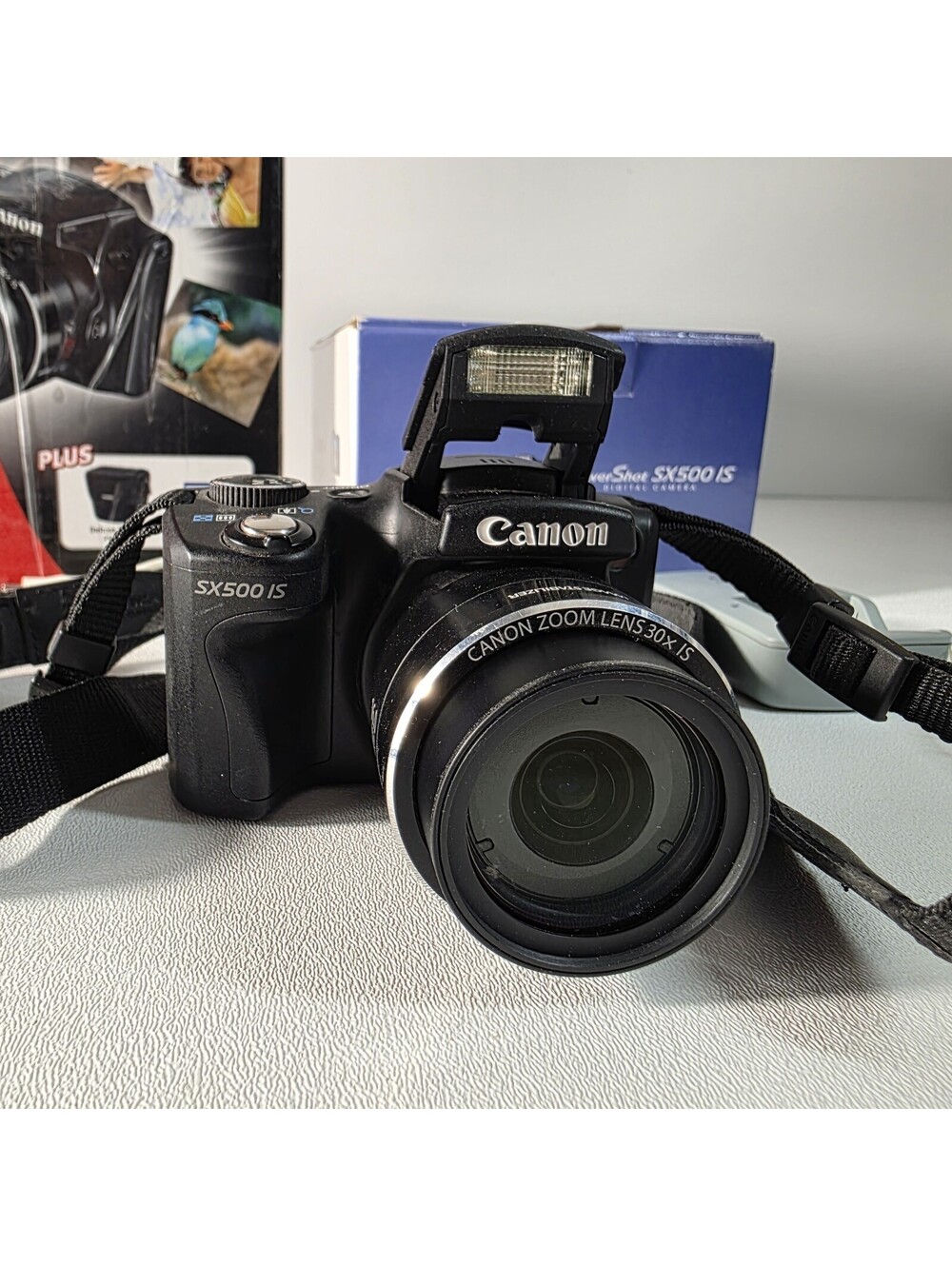 Canon PowerShot SX500 IS Digital Camera Black 16MP 30x Optical Zoom Bundle